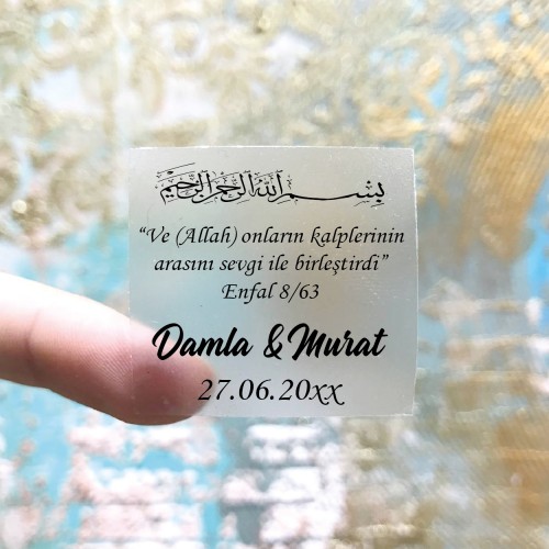 Kare Şeffaf Etiket 544 Kare Şeffaf Etiket 544 - Dua - Ayet Tasarım - Yaren Davetiye